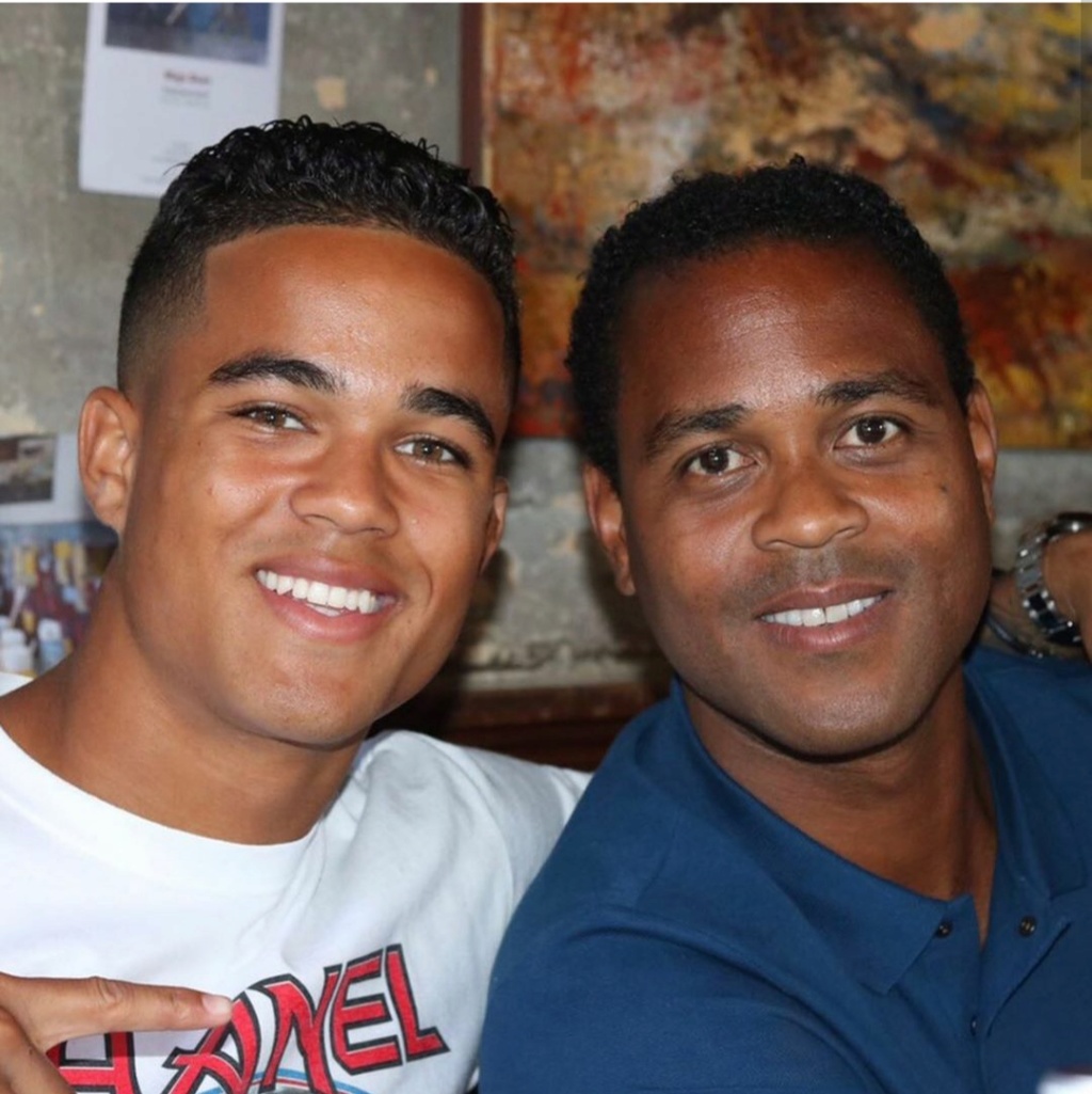 ¿Cuánto mide Justin Kluivert? - Altura - Real height Img_1255