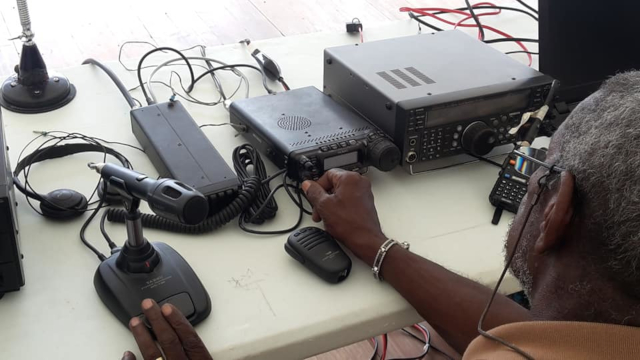 446 - Radio club 446 (Guadeloupe) 34781610