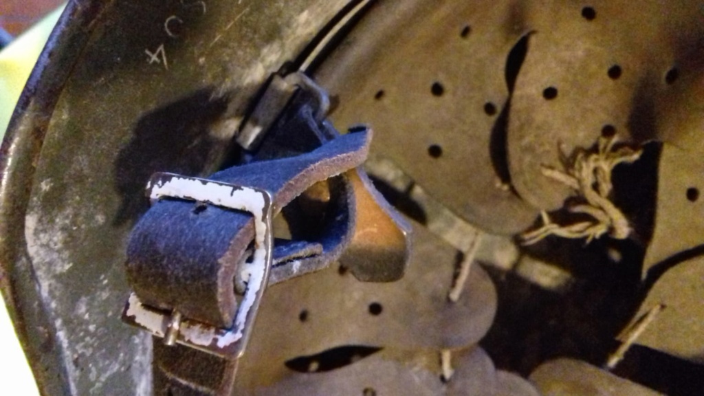 Casque allemand, marquage E ??? Casque13