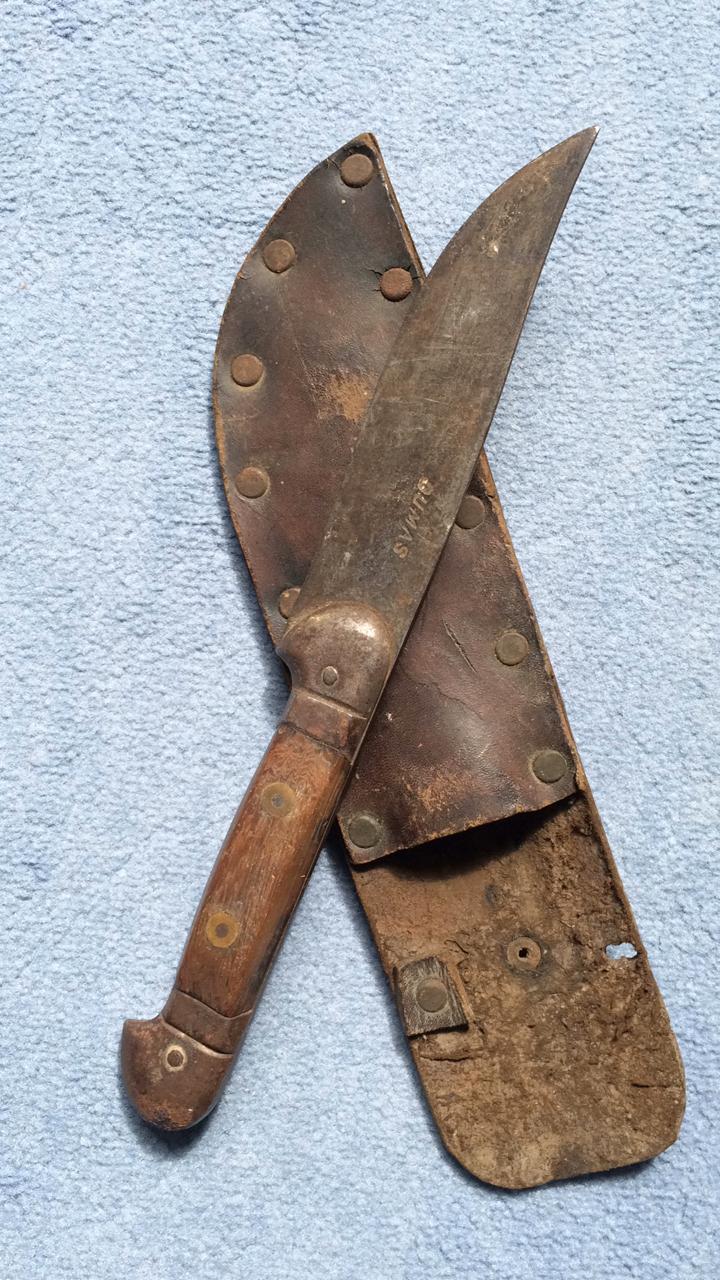 couteau Dumas, militaire? Dumas210