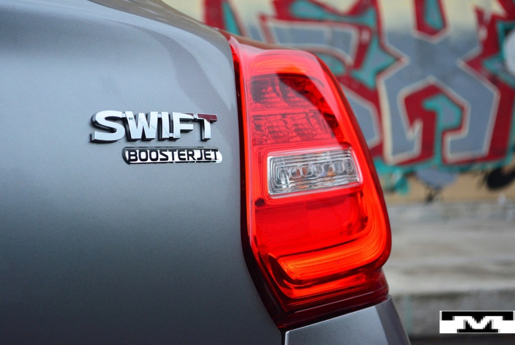 Suzuki: Baleno-Swift-¿Esteem? 1366_210