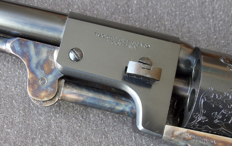 Le Tucker Sherrard 1862... un revolver méconnu. Sam_5034