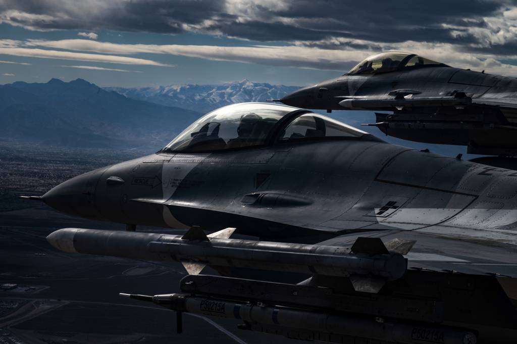 الكونغرس يشير إلى الانفتاح على بيع مقاتلات F-16 الى تركيا وسط تعاونها في ملف أوكرانيا 2lcbkc10