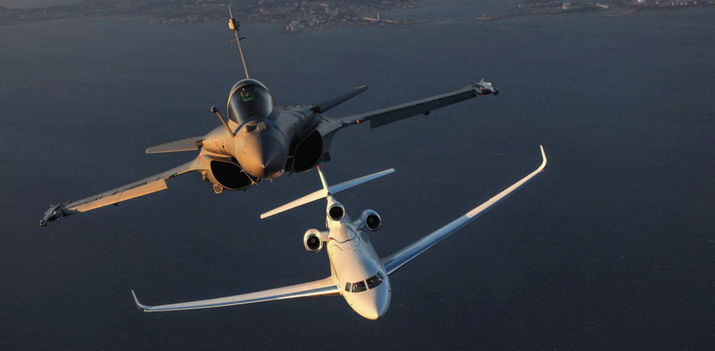  Dassault  الفرنسية تروج للعلاقات العسكرية  في معرض دبي للطيران 2021 402_da10