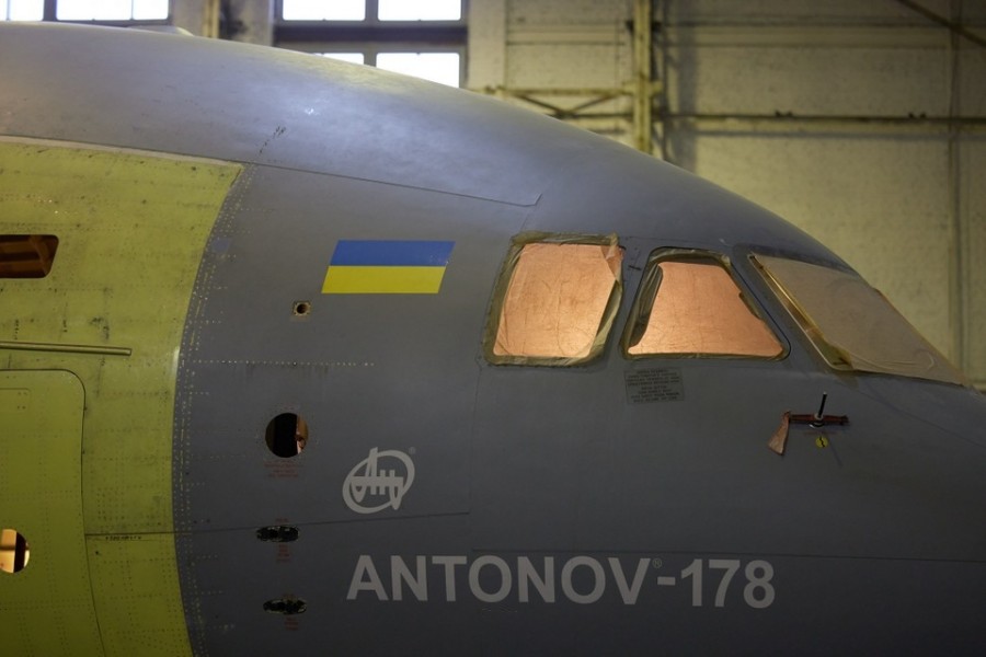 اوكرانيا تطلب شراء 3 طائرات نقل عسكري نوع An-178  86513910