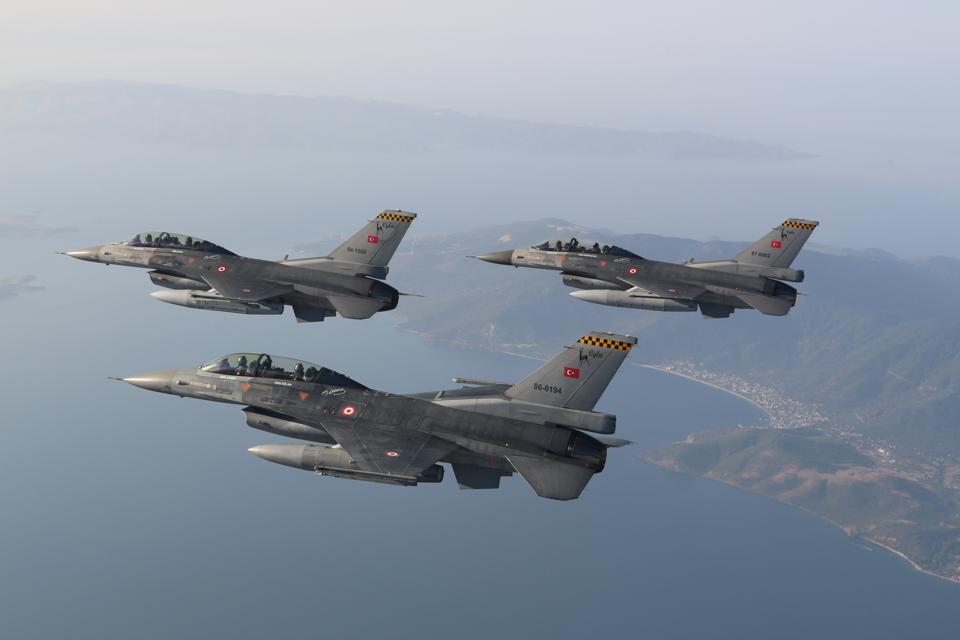 هل ستسعى تركيا للحصول على مقاتلات صينية أو كورية إذا تم رفض طلبها لشراء ال F-16؟ 960x011