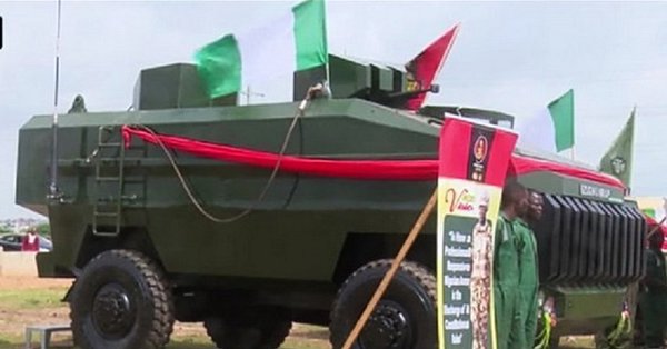 نيجيريا تكشف عن عربه MRAP مصنوعه محليا بأسم Ezugwu B9flyc10