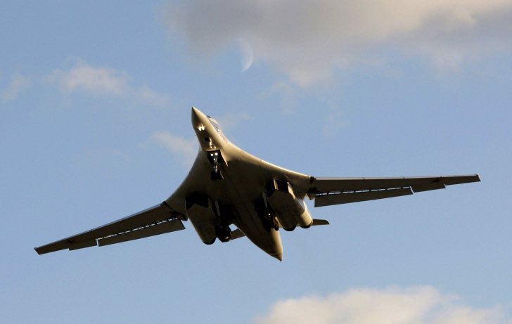 القاذفة الاستراتيجية Tu-160 Blackjack Dx7vya10