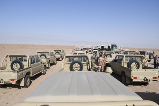 التحالف الدولي يمنح الاستخبارات العسكرية العراقية عشرات العربات التخصصية E1gbge10