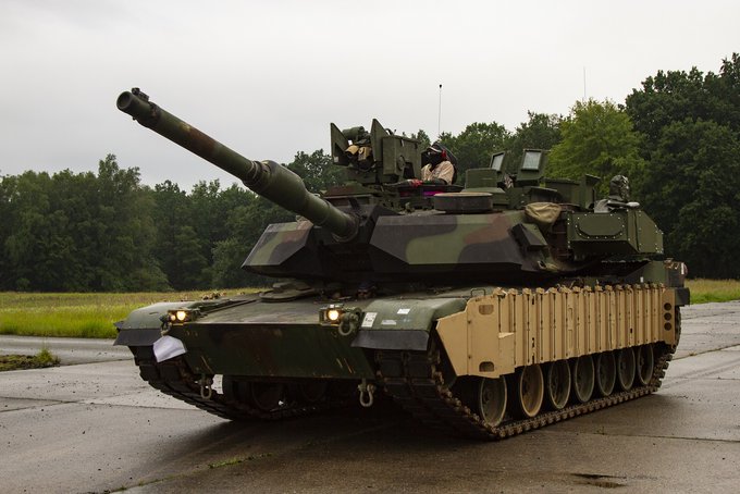 رسميا : الجيش الامريكي يقرر نصب منظومات الحمايه النشطه Trophy على دباباته نوع M1A2 SEP V2 Edrrmd10