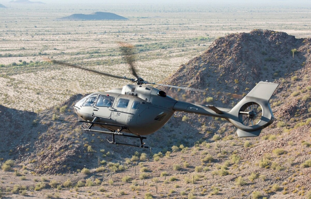 المروحية UH-72 Lakota الخفيفة Z2sre510