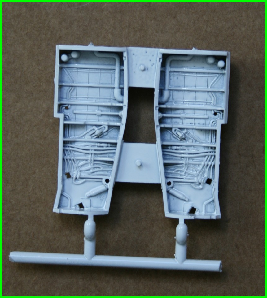 Montage HORNET F/A-18-C McDonnell Douglas 1/48 - Kinetic 3611