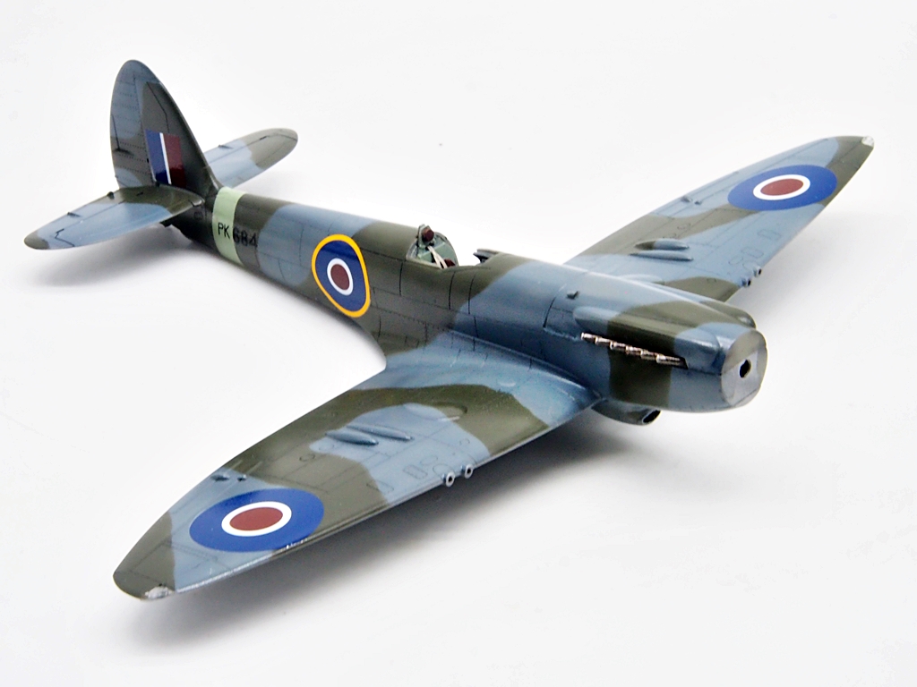 Spitfire MK 22 1/48 Eduard  - Page 2 Df990310