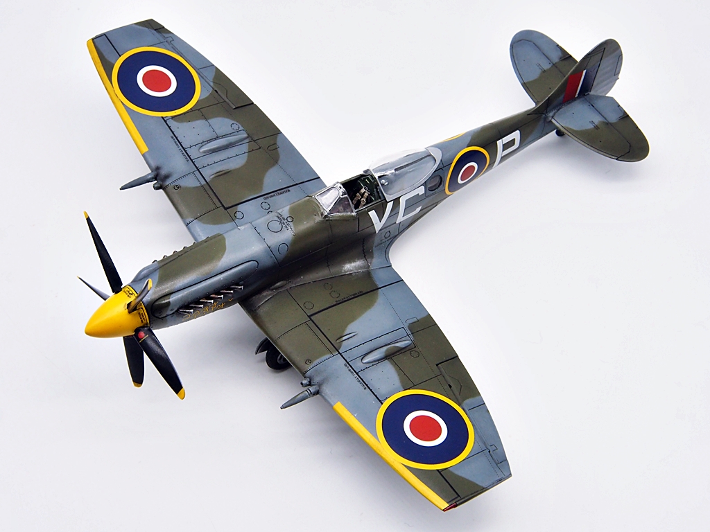 Spitfire MK XIV FR Airfix 1/48 Lazy_l12