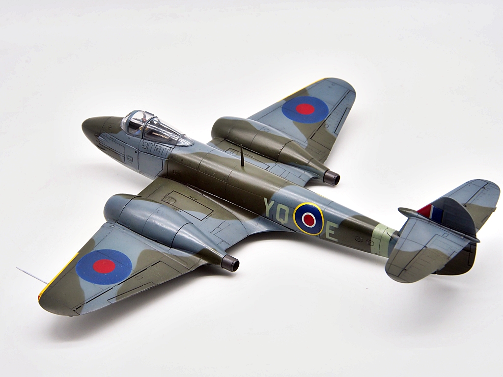 (VITRINE: c'est mieux voler en double) Meteor MK I Tamiya 1/48 Meteor72