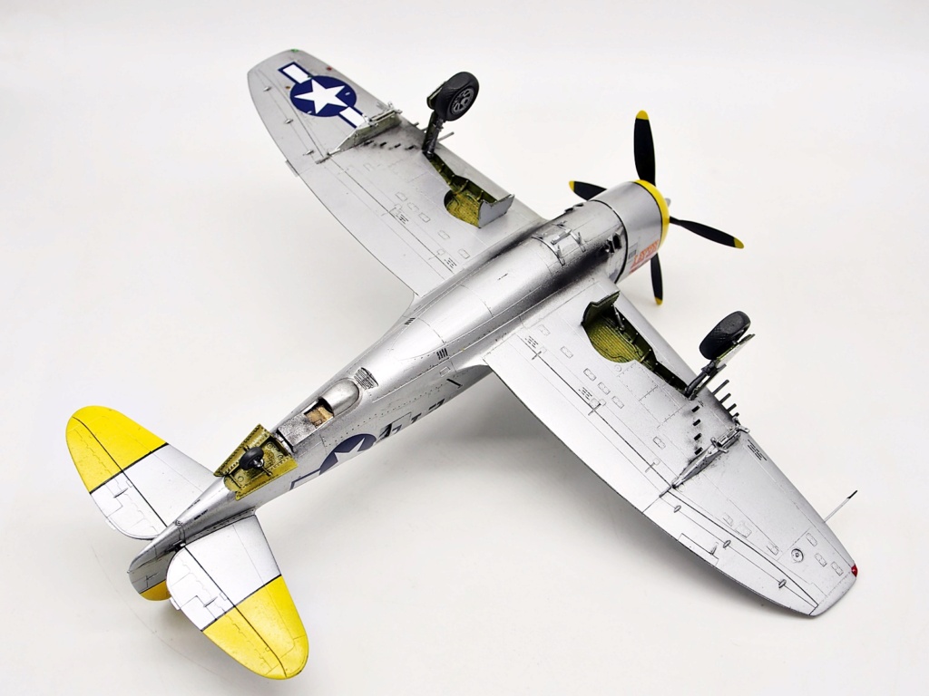 [Academy] 1/48 - Republic P-47N Thunderbolt  P_47_n45