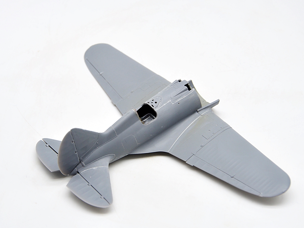 [ICM] 1/48 - Polikarpov I-16 type 24  (mosca/rata) Poli_810