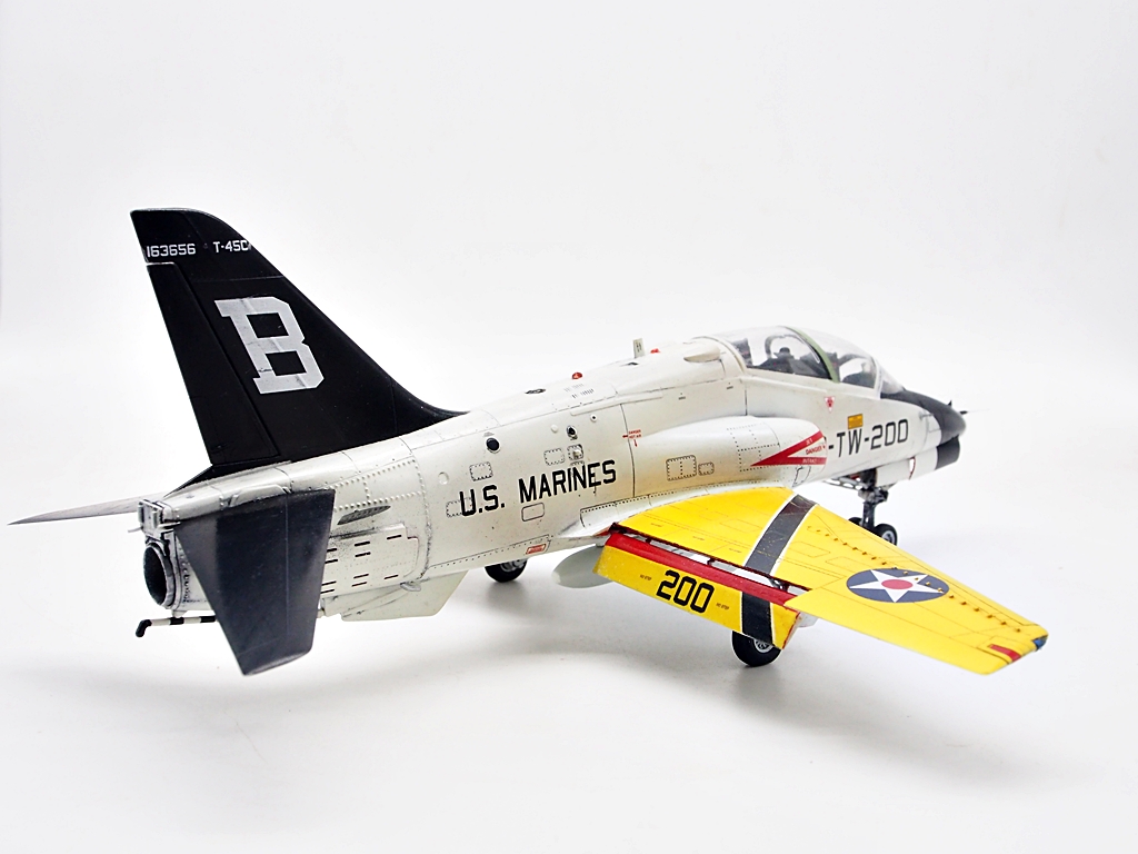 (Concours " Les avions école") [Wolfpack] 1/48 - McDonnell-Douglas T-45 Goshawk  - Page 8 T_45_613