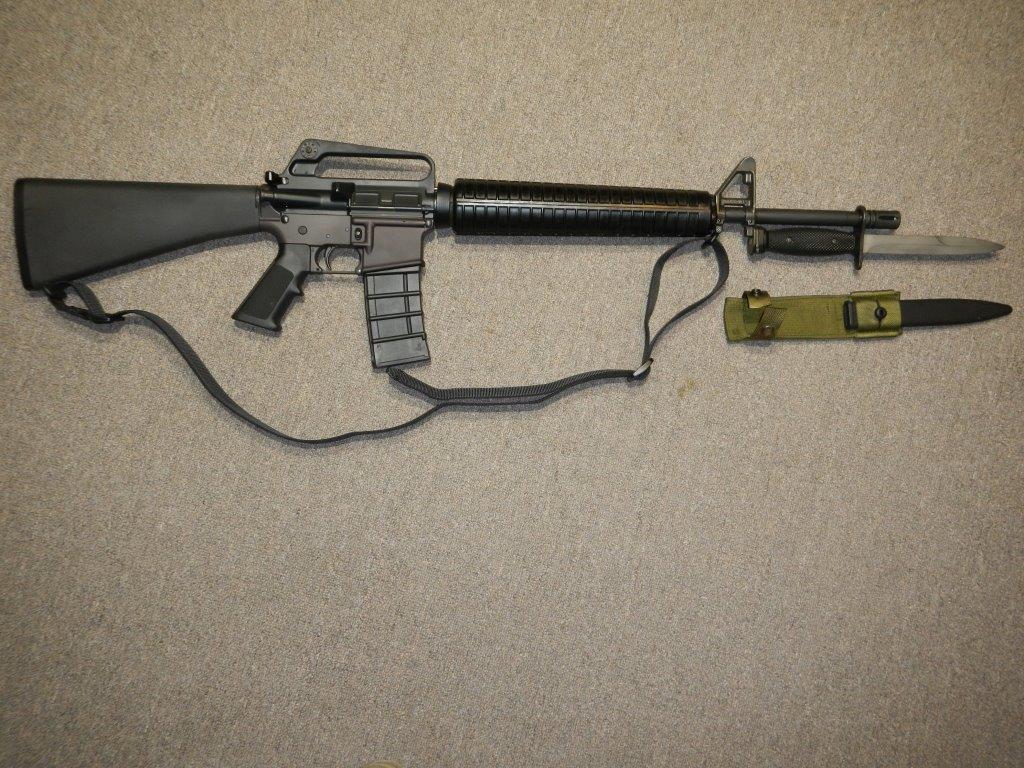 Clone du fusil C7 canadien 5,56 mm (Diemaco / Colt Canada) 2_copy21