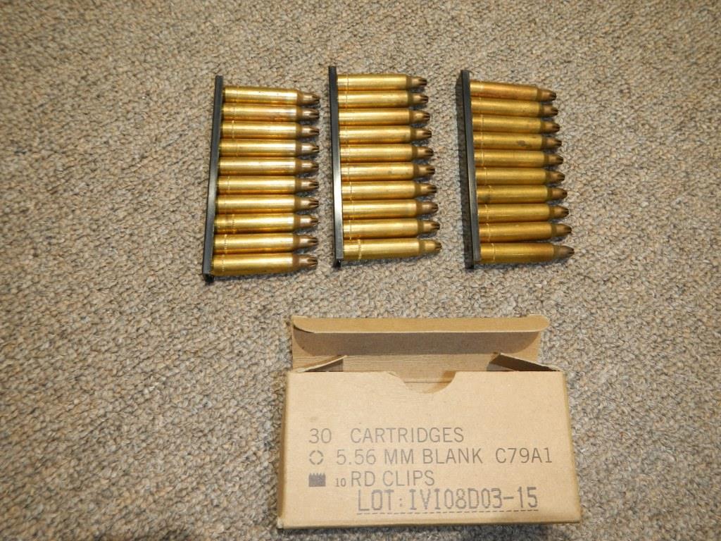 Clone de la carabine C8 canadien 5,56 mm (Diemaco / Colt Canada) 413