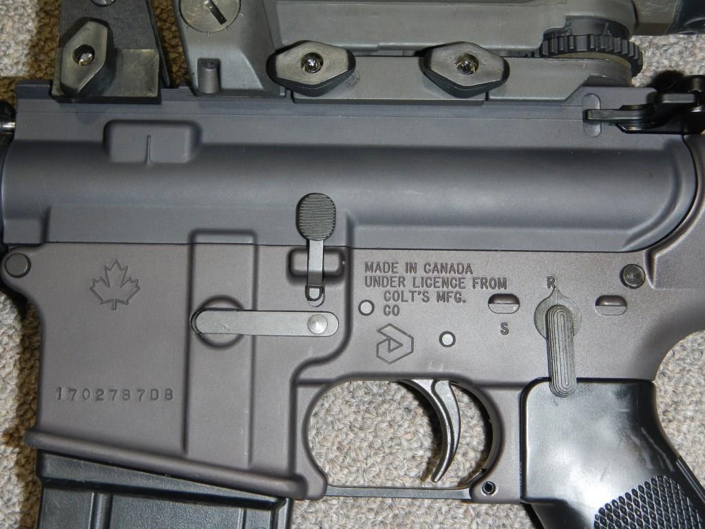 Clone du fusil C7A1 canadien 5,56 mm (Diemaco / Colt Canada) 512