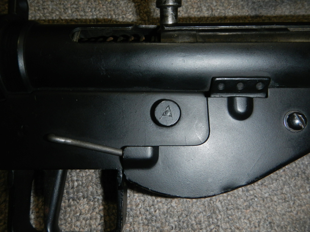 Sten MK II fabriqué par Small Arms Limited à Long Branch, Ontario, Canada 825