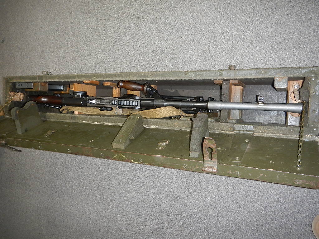 Le fusil-mitrailleur BREN MK I fabriqué au Canada par la Compagnie John Inglis Dscn5817