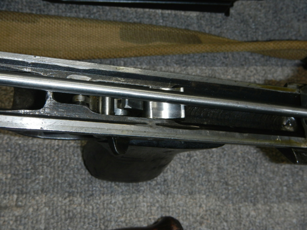 Le fusil-mitrailleur BREN MK I fabriqué au Canada par la Compagnie John Inglis Dscn5936