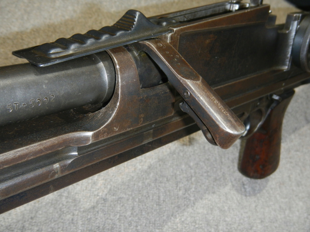 Le fusil-mitrailleur BREN MK I fabriqué au Canada par la Compagnie John Inglis Dscn5948