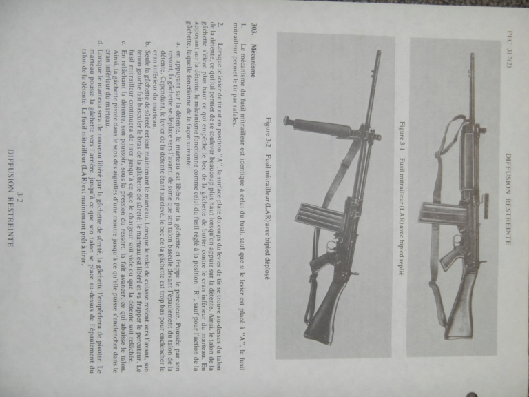 Fusil-mitrailleur FN C2 du Canada Dscn5957