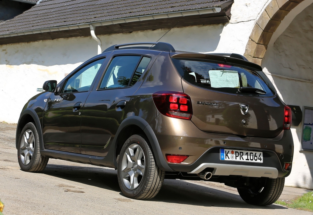 Renault Sandero Stepway черный