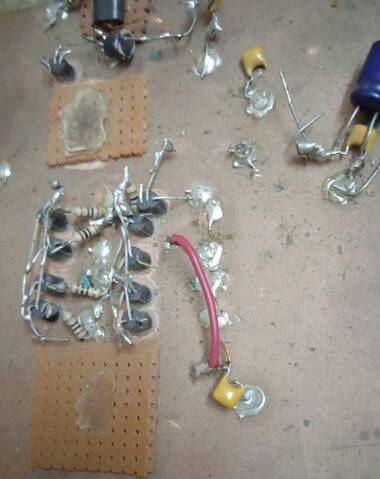 10mW 4 Channel PLL FM Transmitter 10mW 4 Channel PLL FM Transmitter