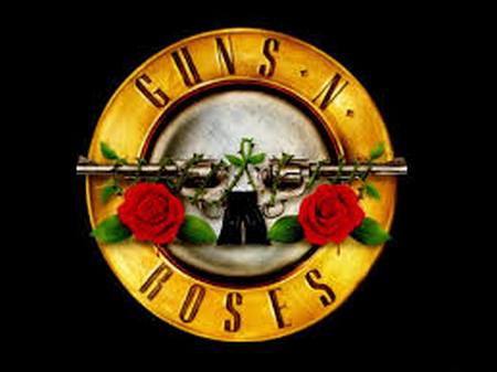 Guns N' Roses porte plainte.... Gun_en10