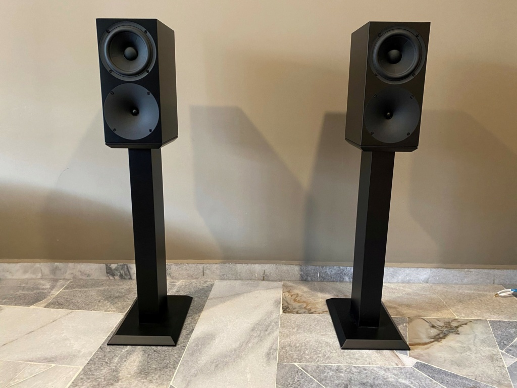 Buchardt S400 Speakers (used) Img_0511