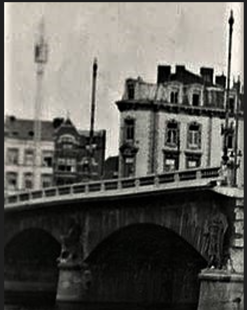 Gravure jean Donnay - Le pont des arches à Liège vers 1916 Sans_t56