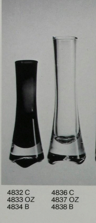 Vase sur 3 pattes Aseda par Bo Borgström  Scree133