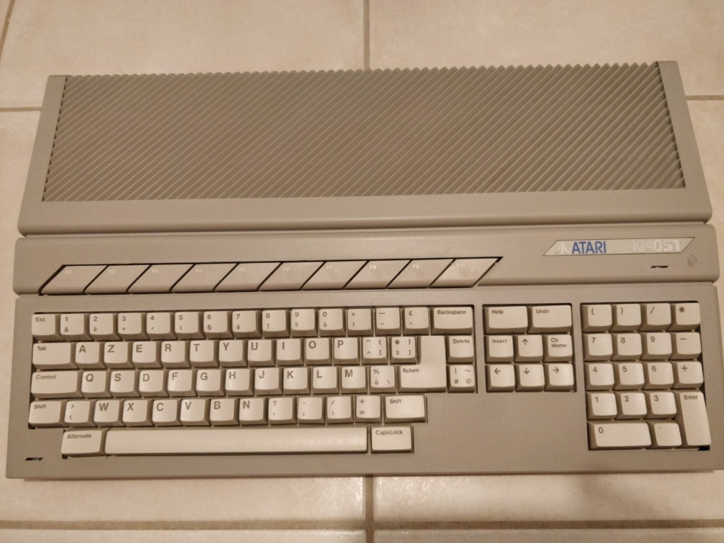 [VENDU] Atari 1040 / 4160  STE 4MO de RAM en boite Clavie10