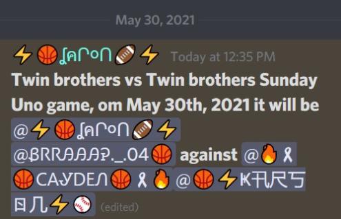 Twin brothers vs twin brothers Uno game Twin_b10
