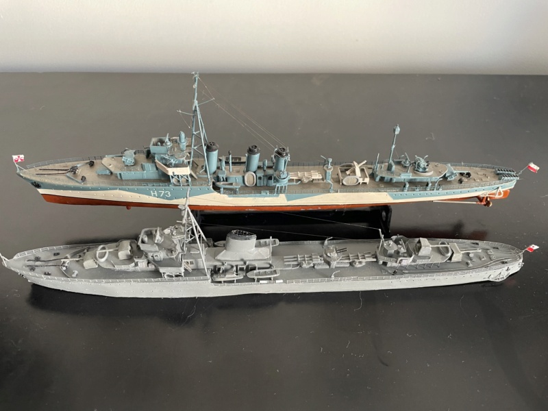 Les destroyers polonais de la classe Wicher  modifiés 98e8d610