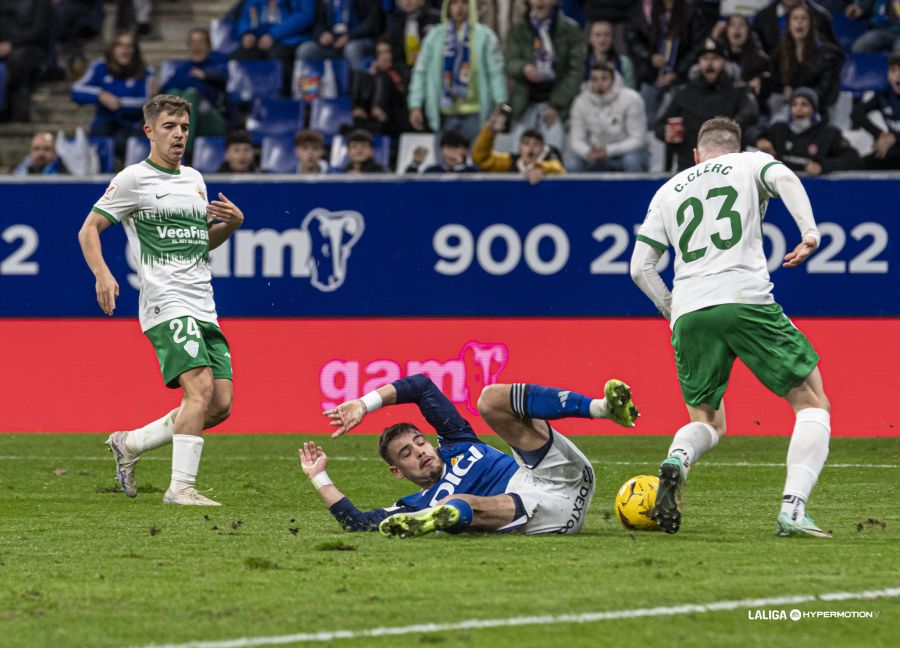 LIGA HYPERMOTION TEMPORADA 2023/2024 JORNADA 20 REAL OVIEDO-ELCHE CF (POST OFICIAL) C1dbe410