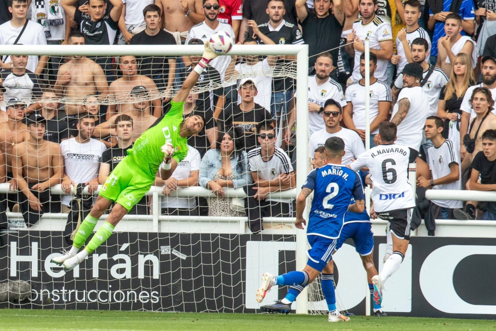 LIGA HYPERMOTION TEMPORADA 2023/2024 JORNADA 3 BURGOS CF-REAL OVIEDO (POST OFICIAL) F4ec4o10