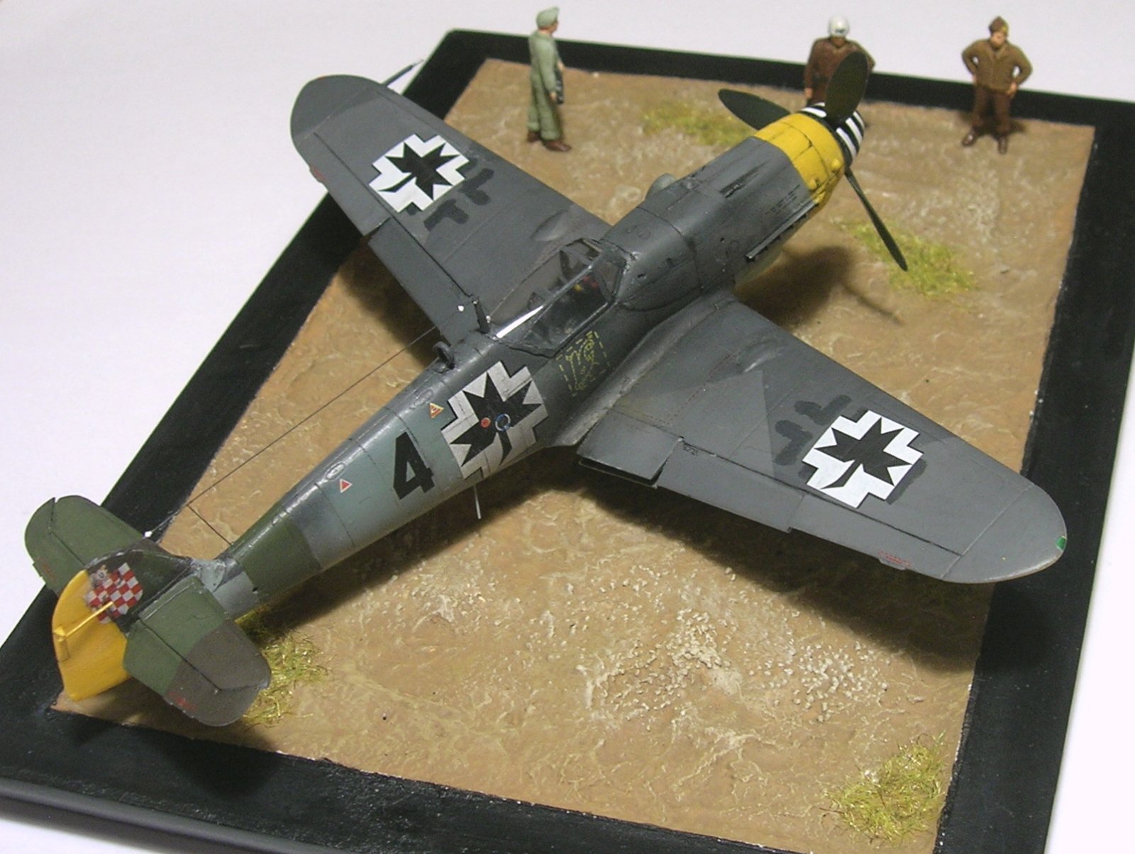 [AZ Model] Messerschmitt Bf109G14/AS Croatie Bf109150