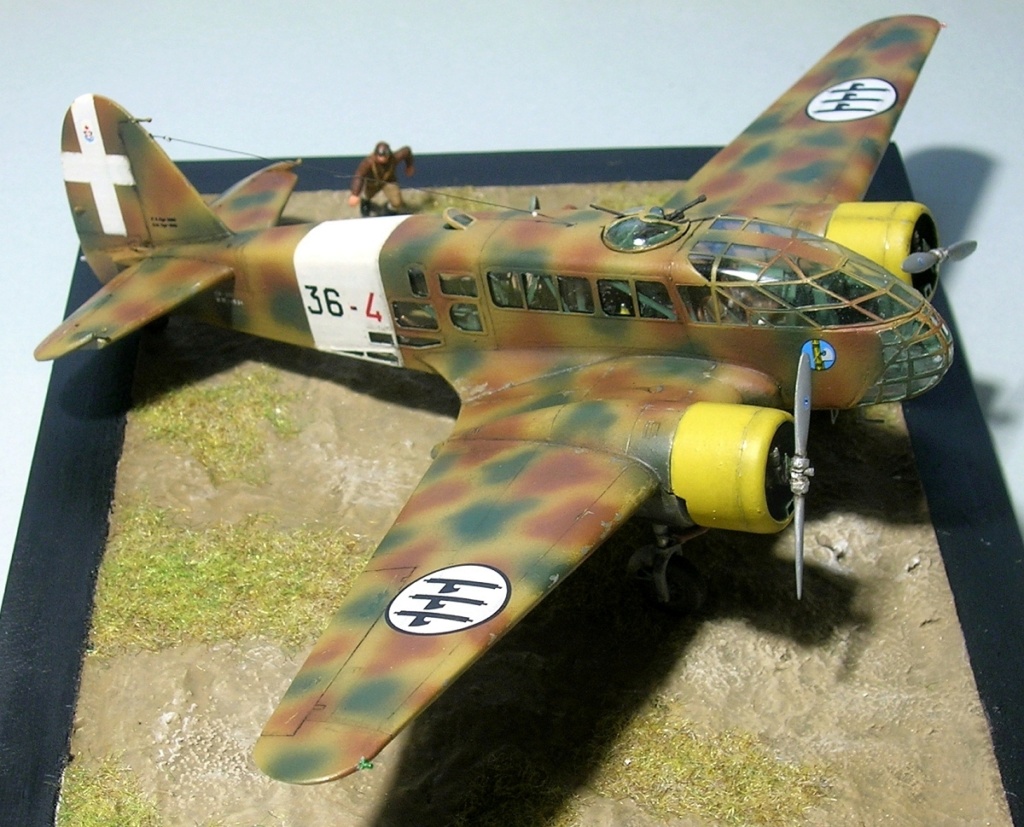 Caproni Ca311 1/72 Special Hobby, Yougoslavie 1941 Ca311_26