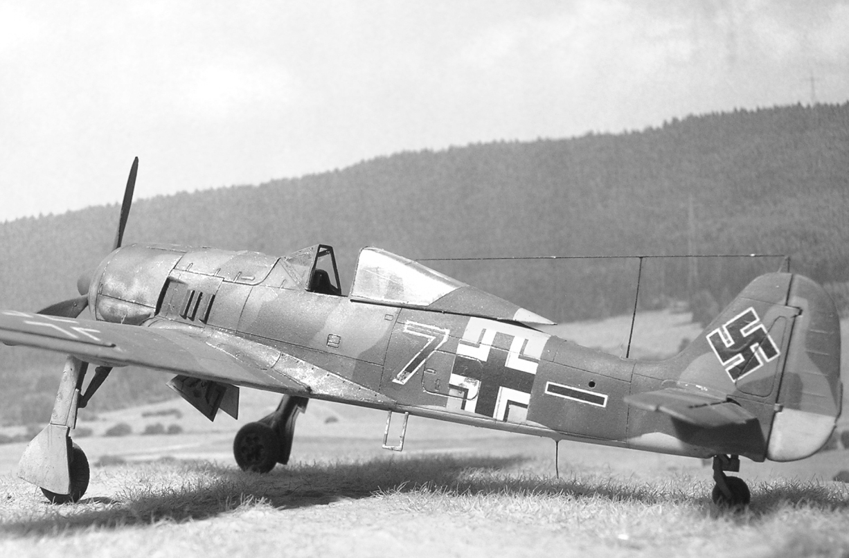 [Hasegawa] Focke-Wulf Fw190A5 JG54 Fw190a27