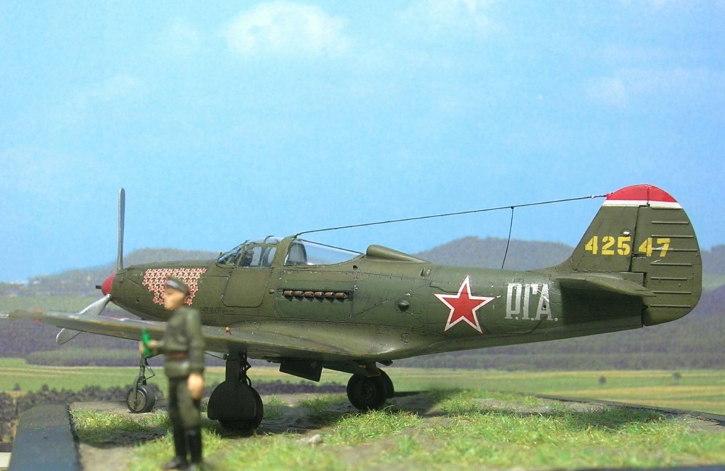 [Arma Hobby] 1/72 - Bell P-39-N0 AIRACOBRA Grigory Retchkalov  P39n_b12