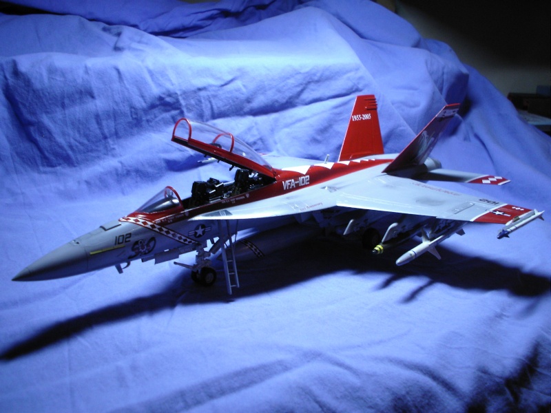 Mon Super Hornet  VFA-102 Diamondbacks 1/48eme Dcfc0015