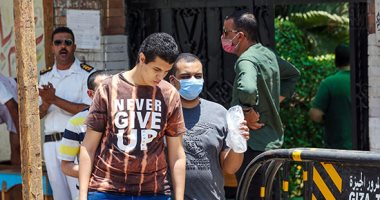أسيوط- نقل 5 طلاب من امتحان الثانوية للمستشفى للاشتباه في إصابتهم بكورونا 20200638