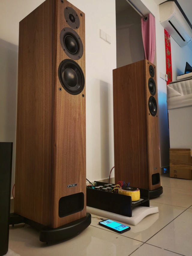 PMC OB1i floorstand speakers (Used) Pmcob110