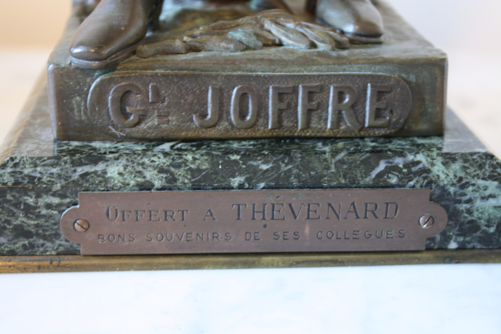 Statue en bronze du général Joseph Joffre 0244