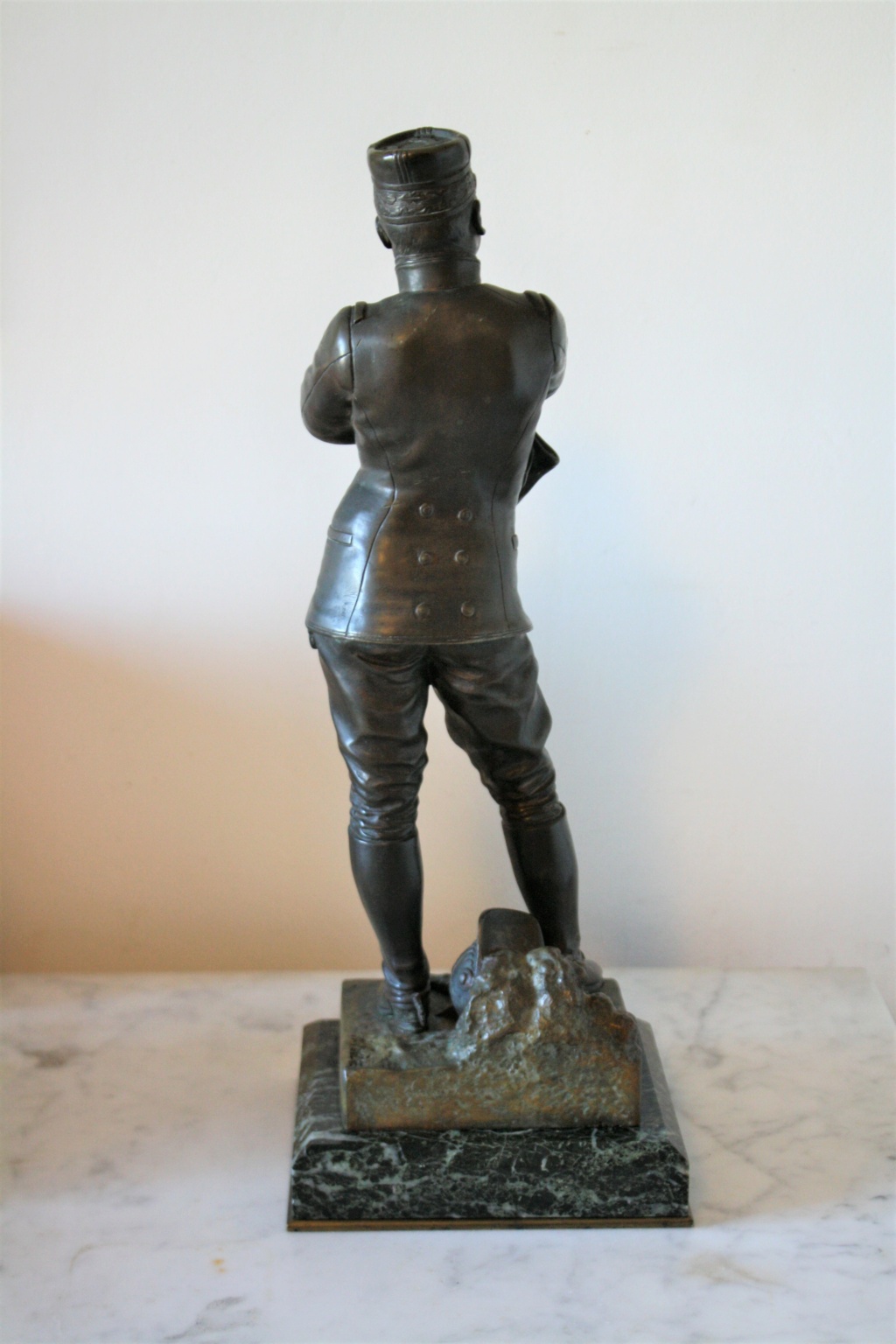 Statue en bronze du général Joseph Joffre 0823